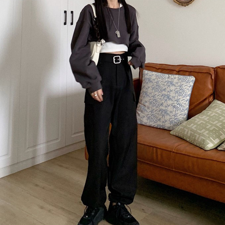 Grey Croptop with Baggy Pants